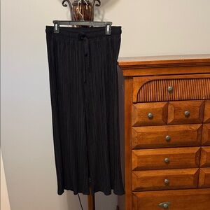 White Birch Textured Black pants